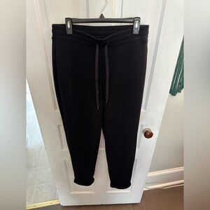 SPANX Air Essentials Tapered Pant
